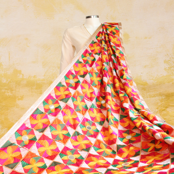 Phulkari, Best Phulkari Shop In patiala, Pammi Phulkari, Pammi Phulakri House in Patiala